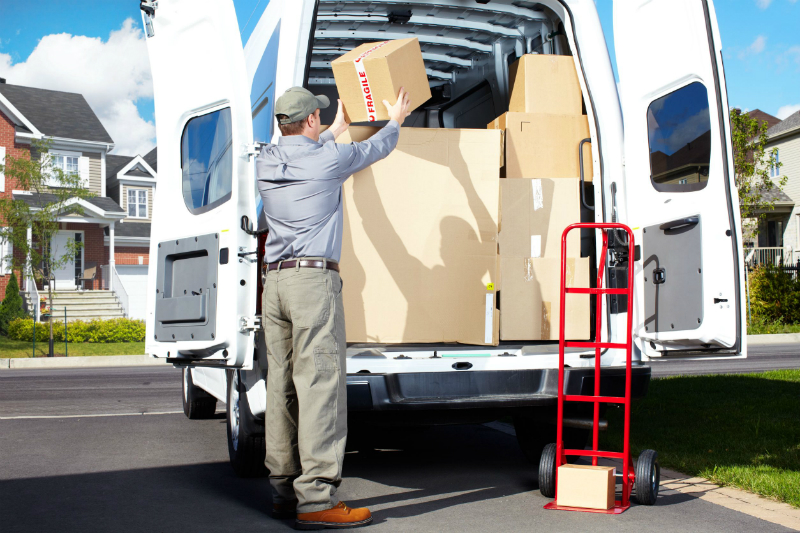 Why To Use a Proffesional Moving and Storage Company For Your Move